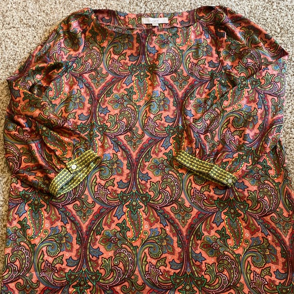 Loft Blouse - Picture 2 of 5